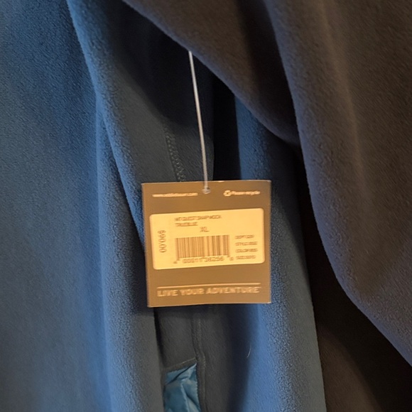 Eddie Bauer Blue and Navy Lightweight Jacket - Picture 2 of 7